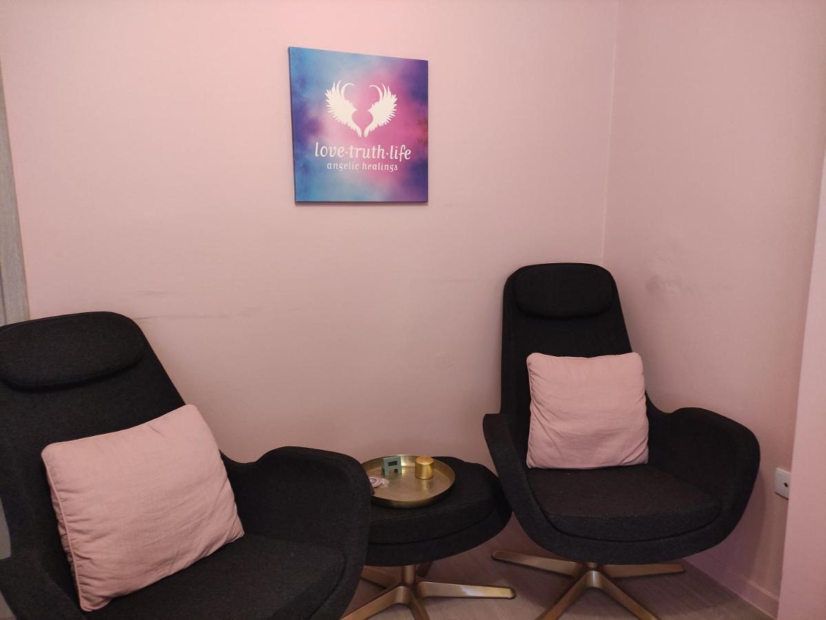 Love Truth Life Apartment พีเรียส ภายนอก รูปภาพ